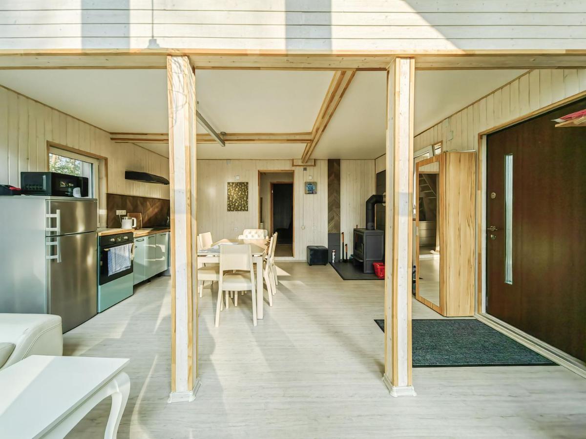 River Bank Vacation Home Jūrkalne Eksteriør bilde