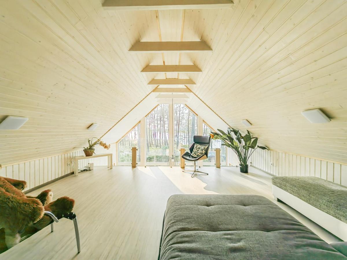 River Bank Vacation Home Jūrkalne Eksteriør bilde