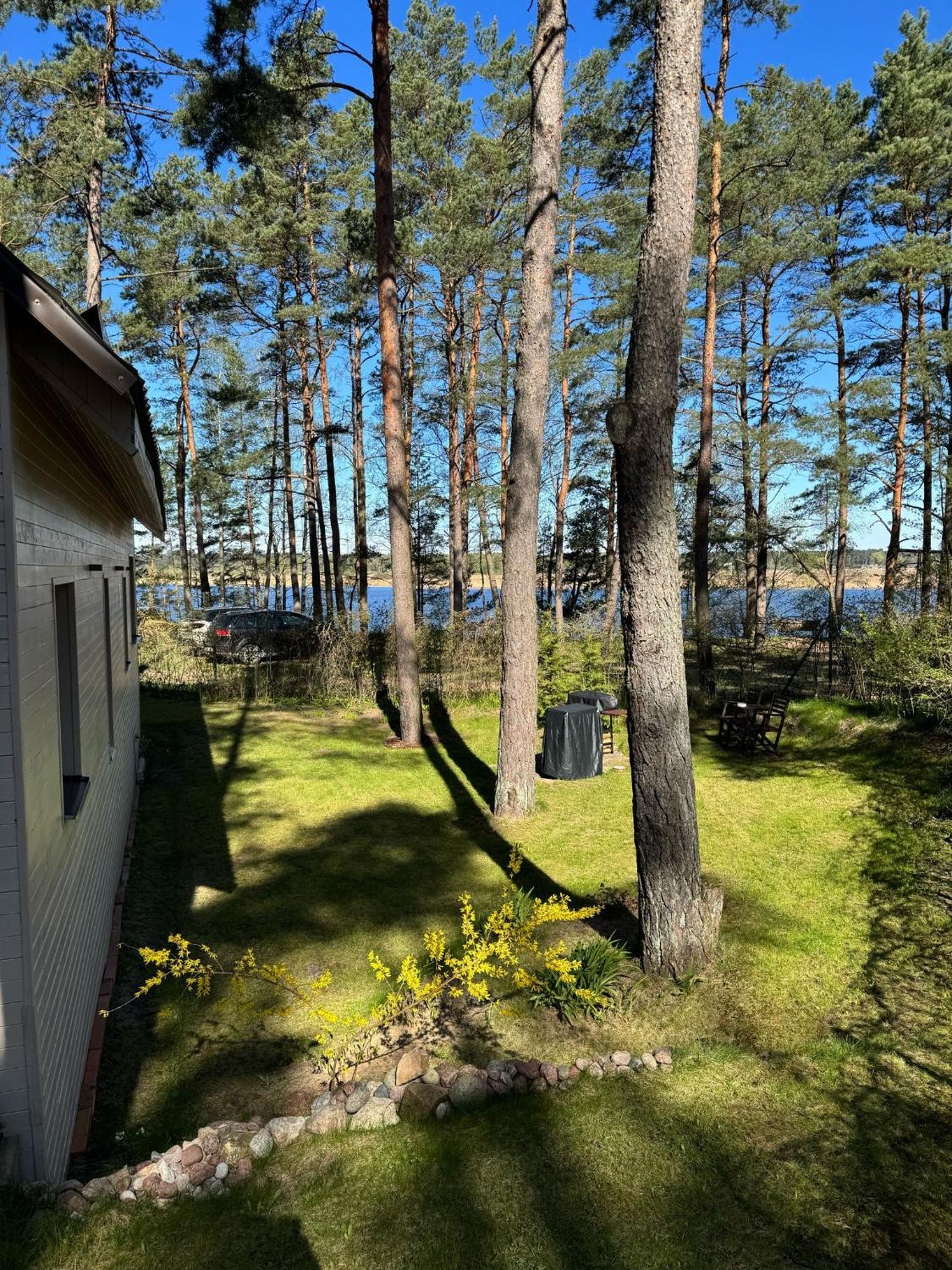 River Bank Vacation Home Jūrkalne Eksteriør bilde
