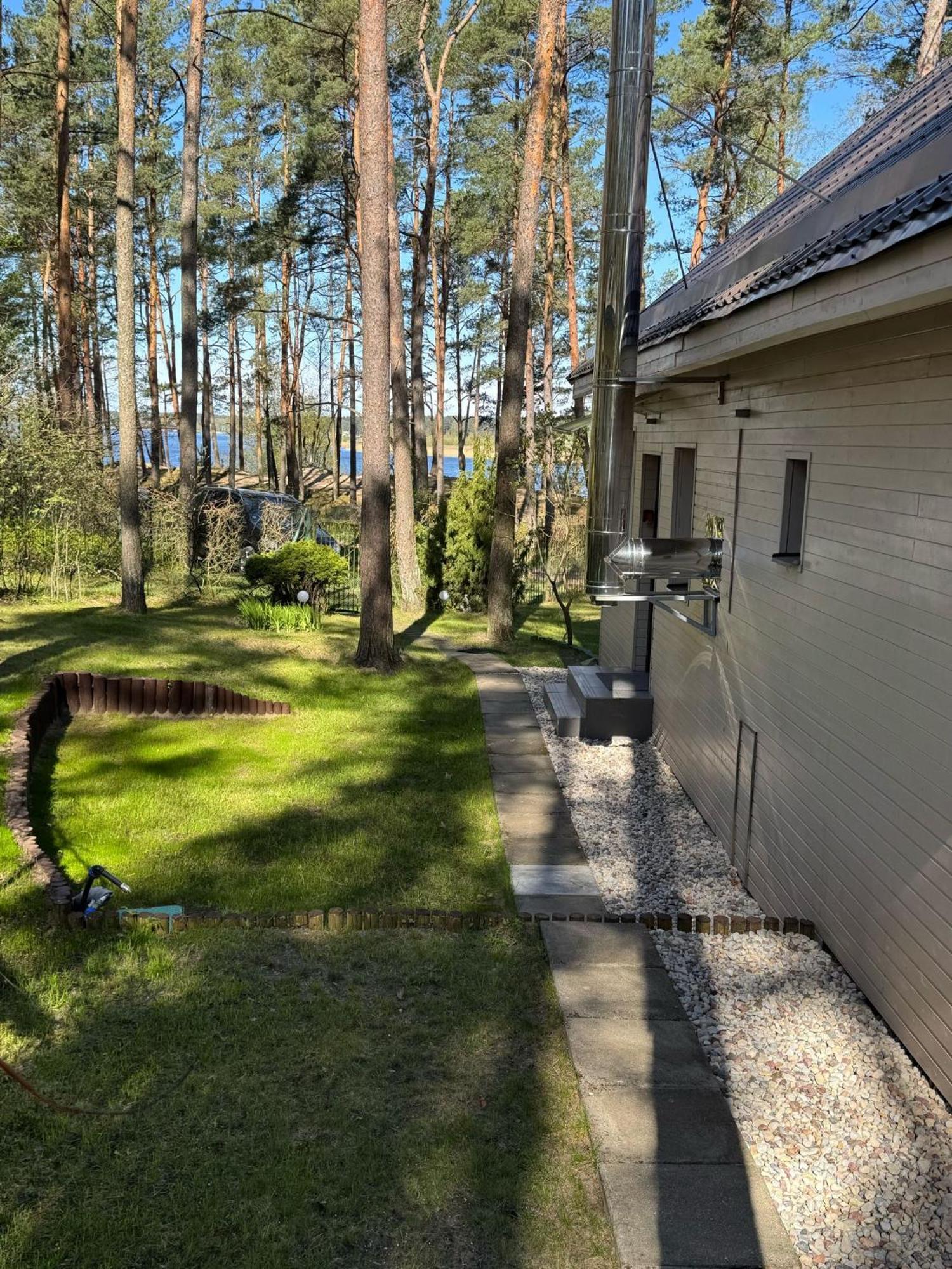 River Bank Vacation Home Jūrkalne Eksteriør bilde